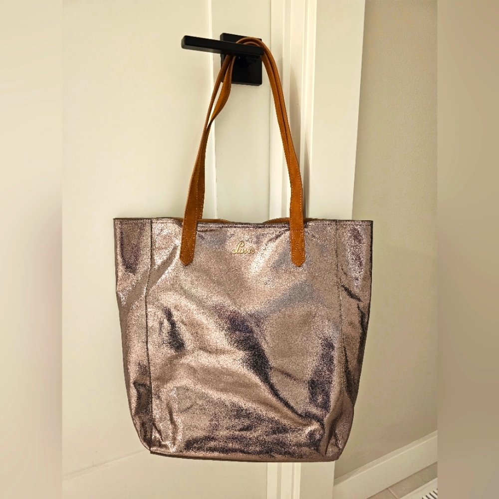 Lavie tote bag